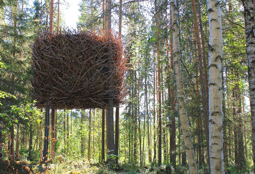 Le "Bird’s Nest Tree House" en Suède - Photo : Boredpanda.com