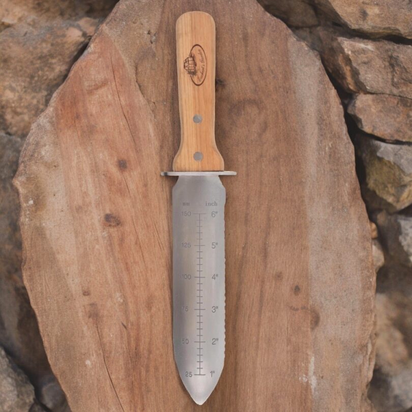 Couteau Hori Hori dans fourreau