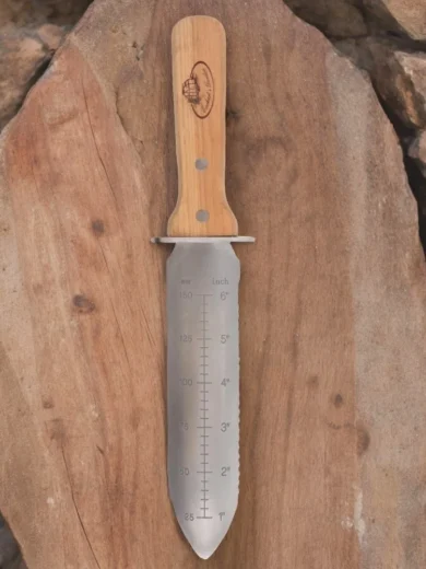 Couteau Hori Hori dans fourreau